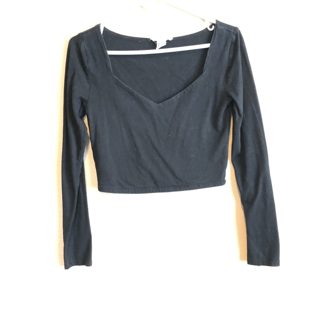 Long sleeve crop top
